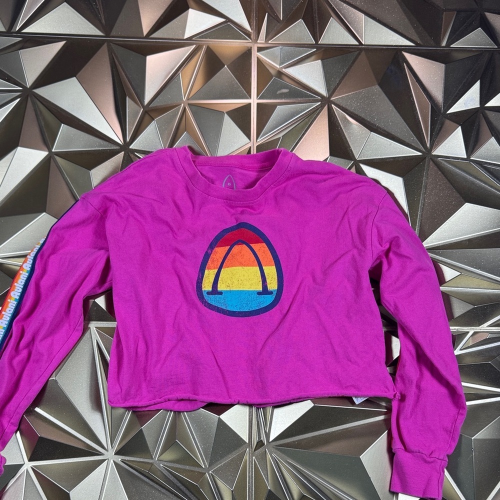 Disney Aulani Resort Pink Rainbow Crop Top Long Sleeve Shirt XS Magenta